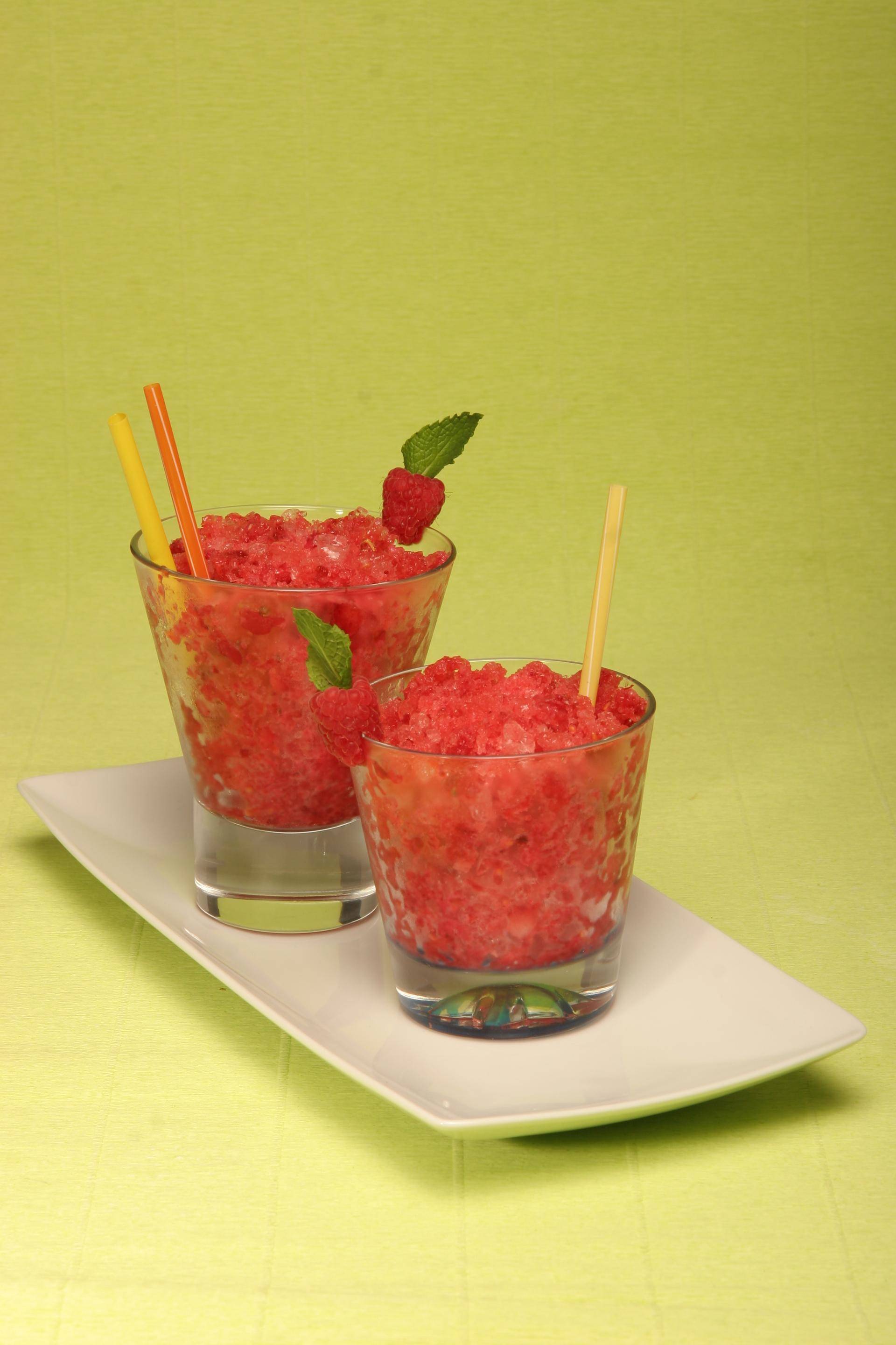 Caipirinha de frutos vermelhos - Receita Companion | Moulinex