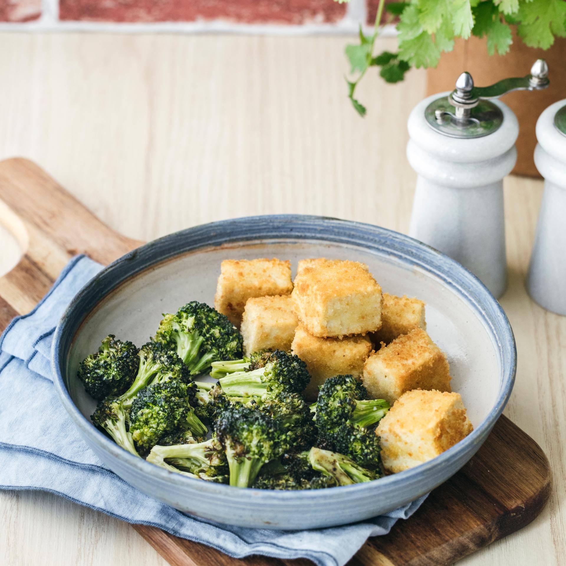 Tofu crocante e brócolos - Receita EASY FRY & GRILL 2 in 1 XXL | Moulinex