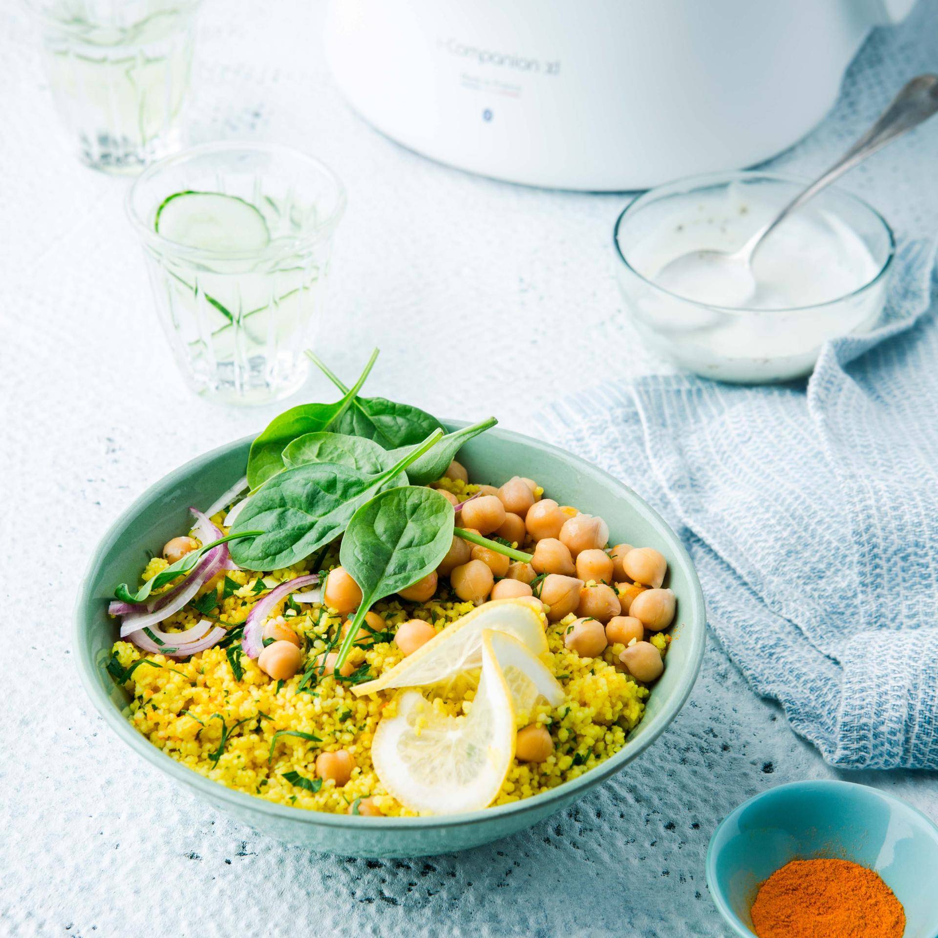 Cuscuz com curcuma, salsa e grão de bico - Receita Companion | Moulinex