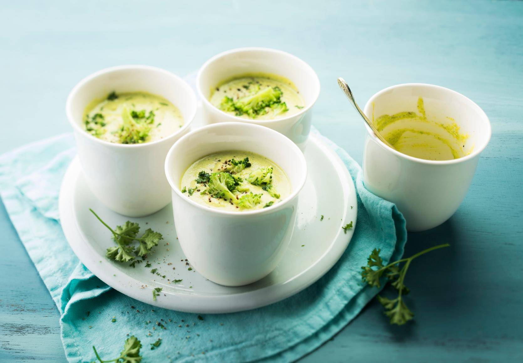 Sopa cremosa de brócolos - Receita Cookeo | Moulinex