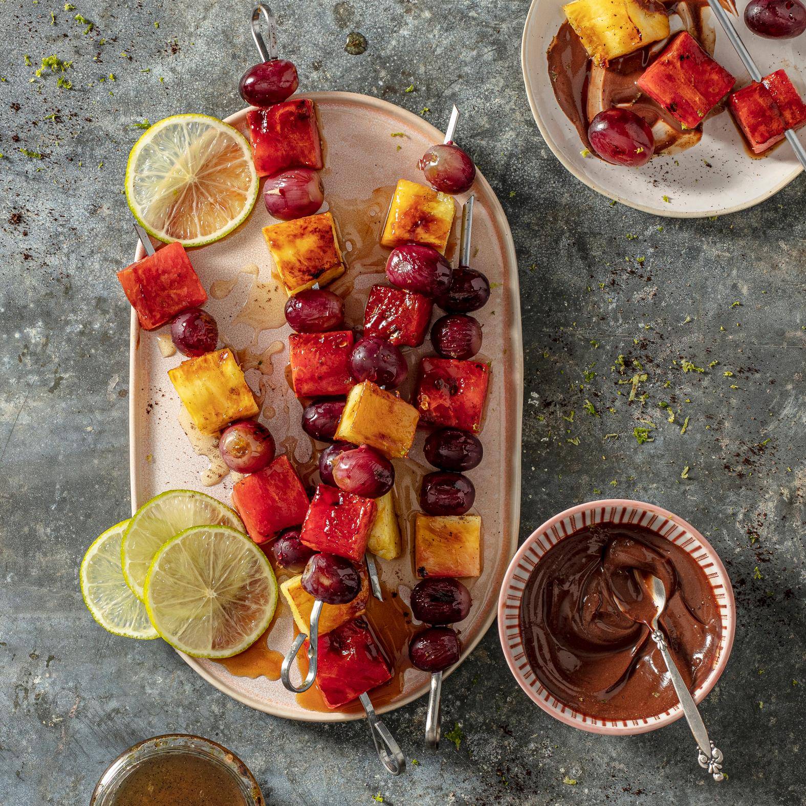 Espetadas de fruta grelhada com molho de chocolate - Receita OptiGrill 2in1 XL | Moulinex