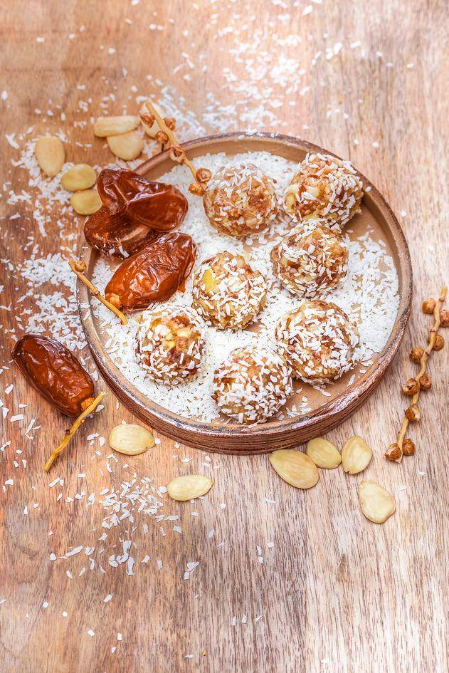 Bolas energéticas de amêndoa e coco - Receita Perfectmix + | Moulinex