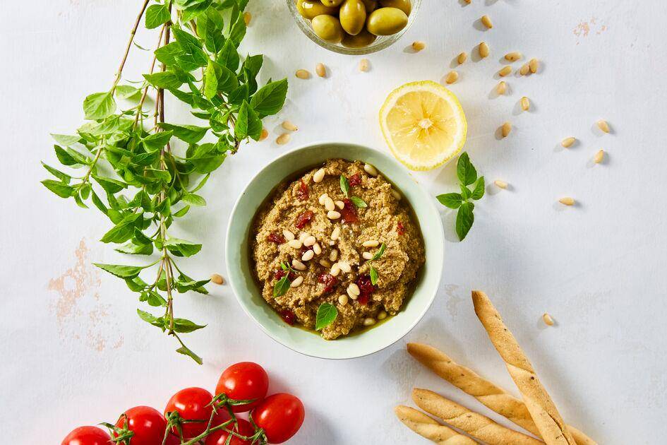 Tapenade de azeitonas verdes com tomate seco e pinhões torrados - Receita Perfectmix + | Moulinex