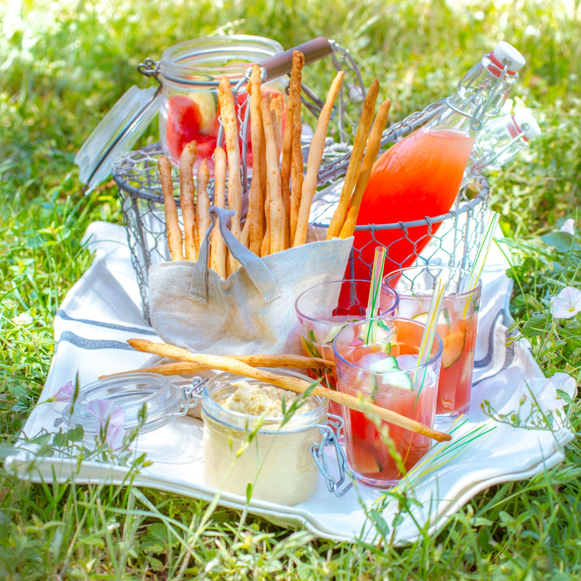 Gressinis, humus e bebida colorida - Receita Companion Connect | Moulinex