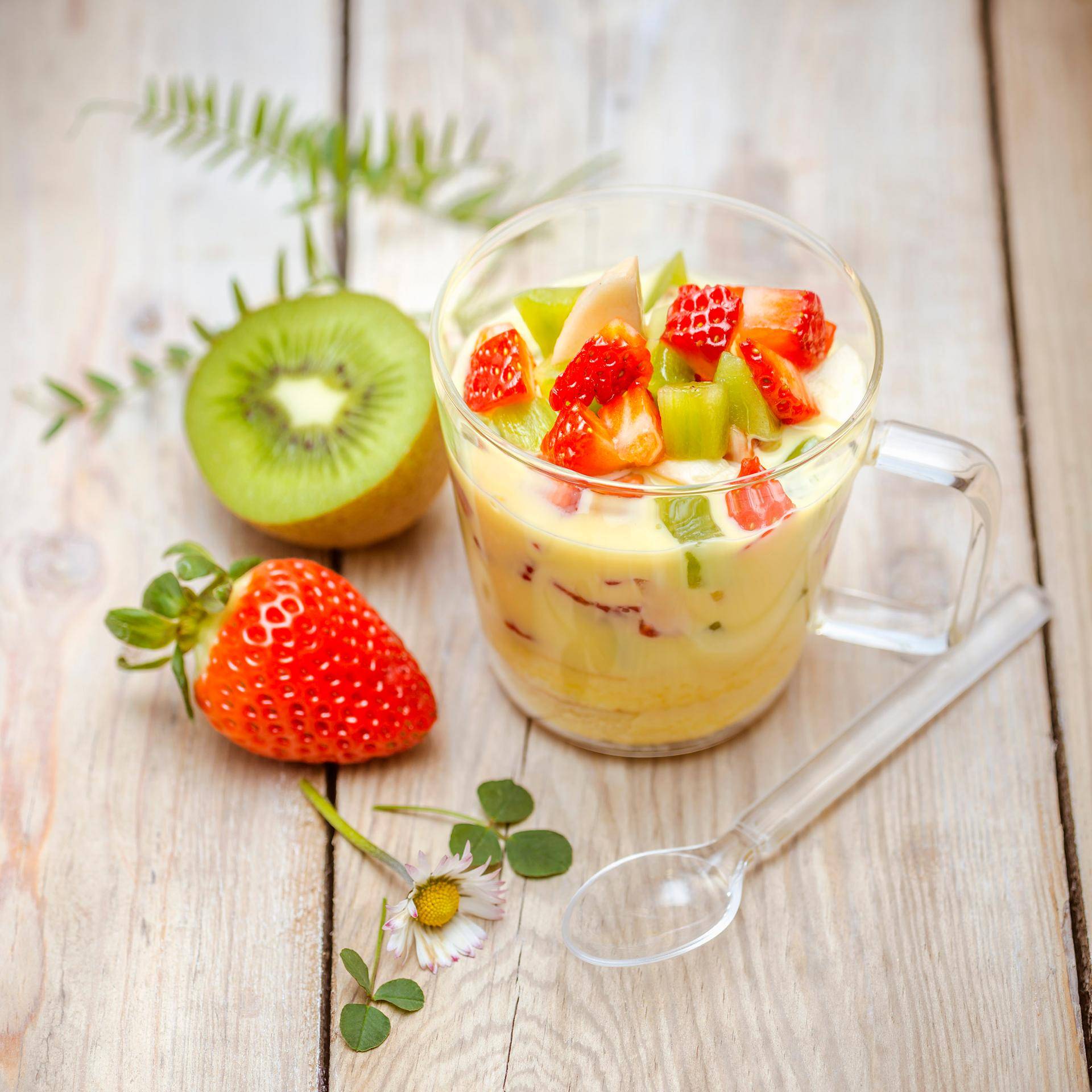 Bolinhos em camadas com frutos vermelhos - Receita Companion Connect | Moulinex