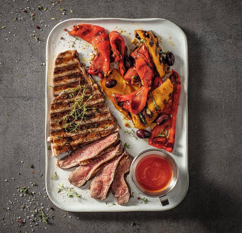 Costeletas grelhadas com molho picante e pimentos em conserva - Receita OptiGrill 4in1 | Moulinex