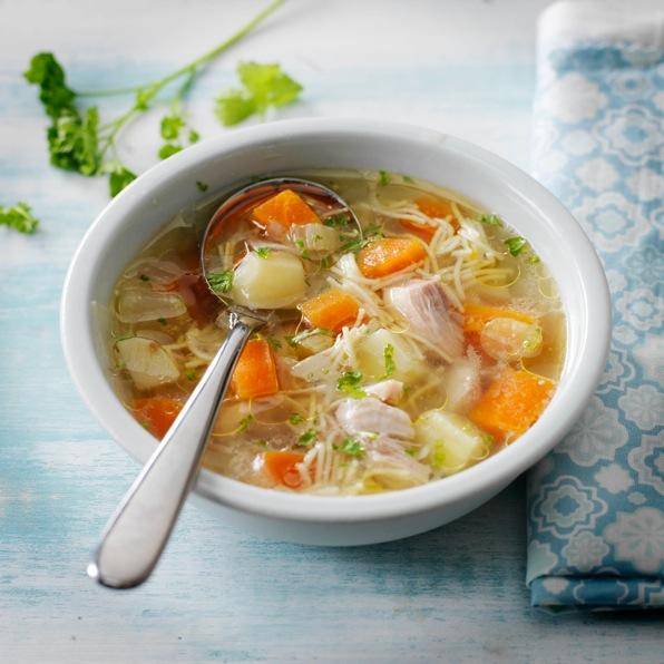 Canja de galinha com aletria - Receita Companion | Moulinex