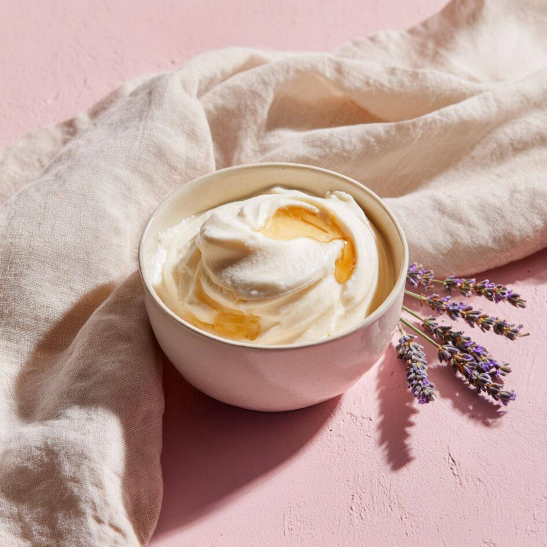 Iogurte gelado de alfazema e mel - Receita Dolci | Moulinex