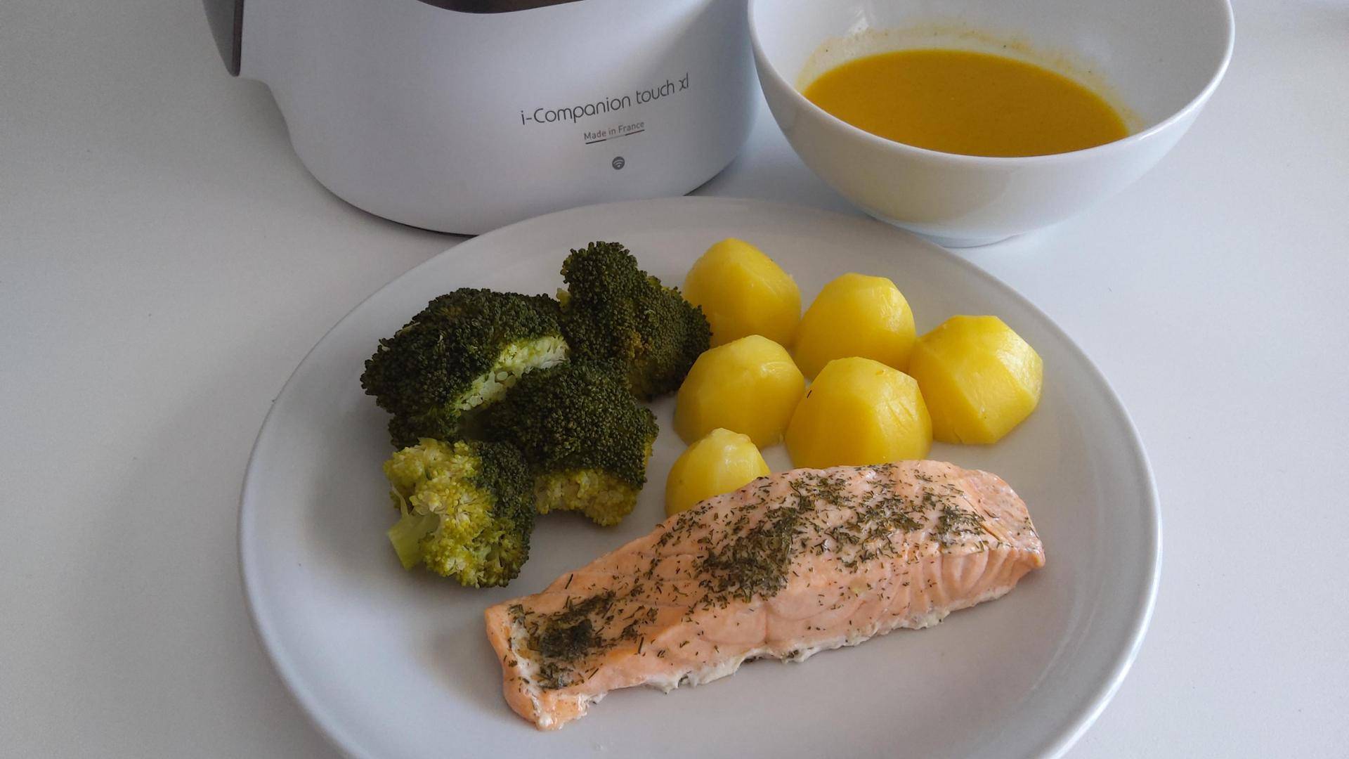 Creme de brócolos com salmão ao vapor - Receita Companion Connect XL | Moulinex