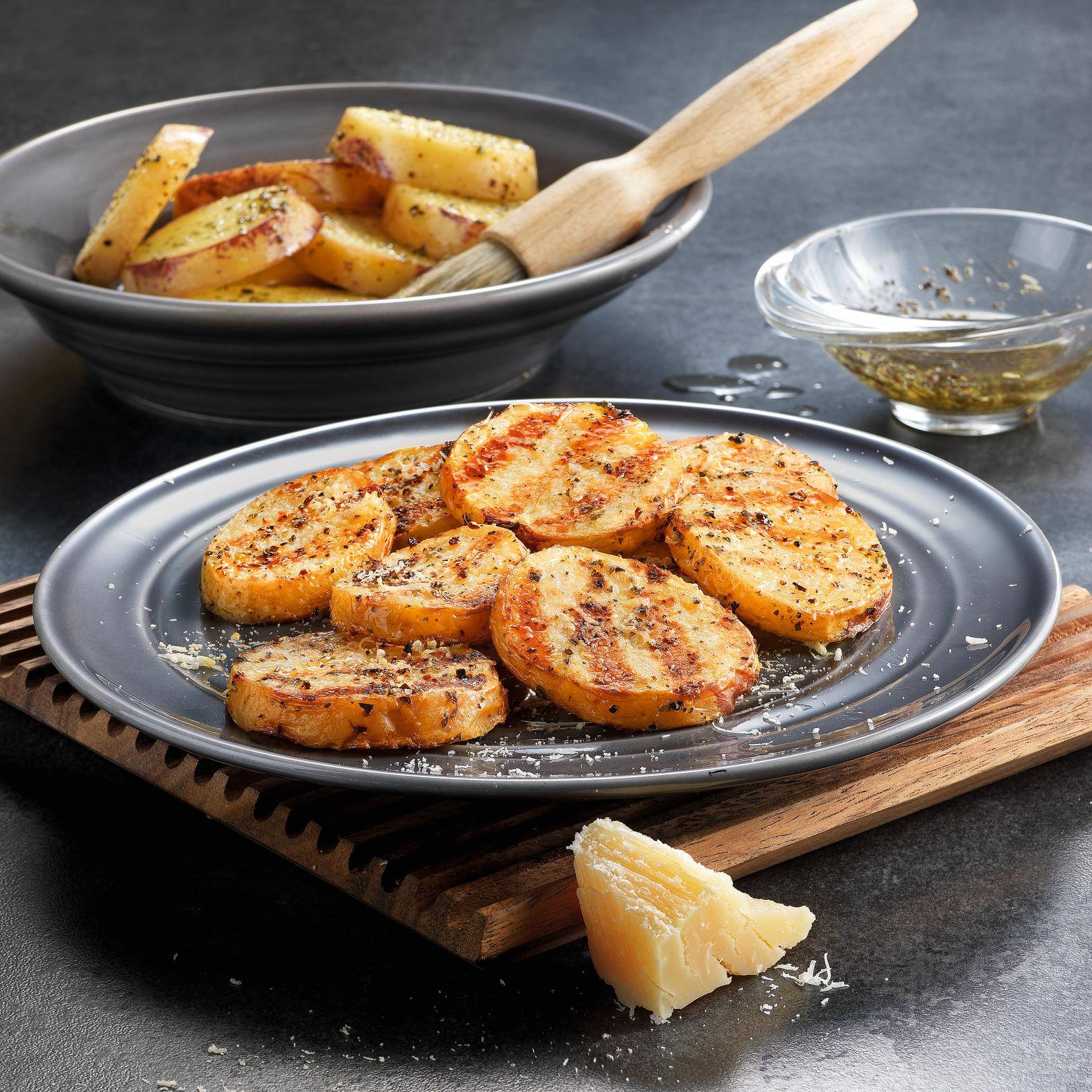 Batatas com parmesão e ervas aromáticas - Receita EASY FRY & GRILL 2 in 1 DIGITAL | Moulinex