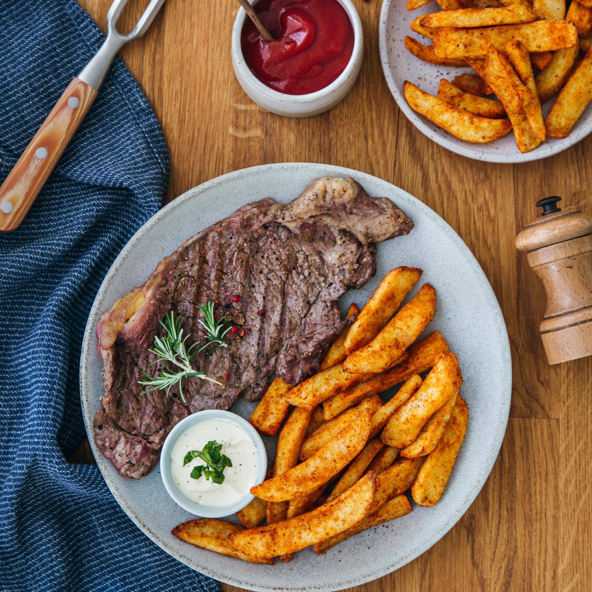 Bife com batata frita - Receita EASY FRY & GRILL 2 in 1 XXL | Moulinex